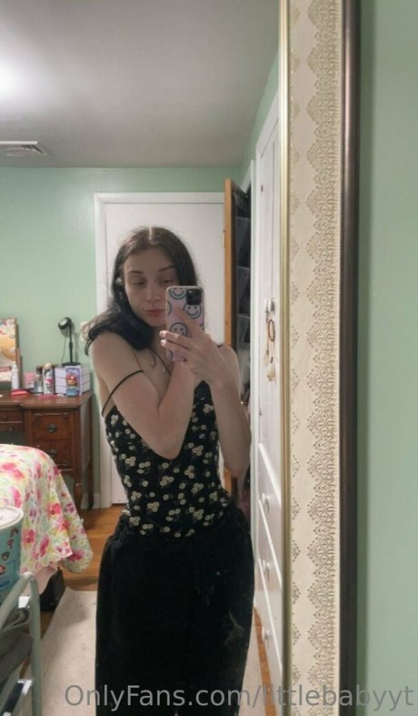 littlebabyyt Leaked OnlyFans Bilder