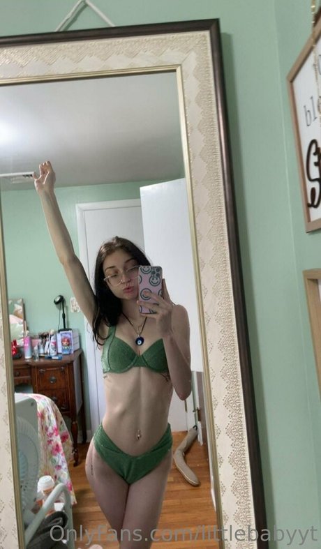 littlebabyyt OnlyFans Striptease