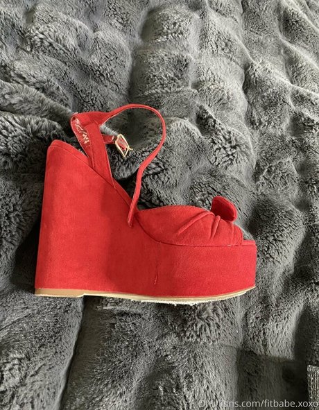 zoeytaylor xxx OnlyFans Leak