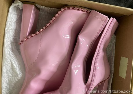 zoeytaylor xxx OnlyFans