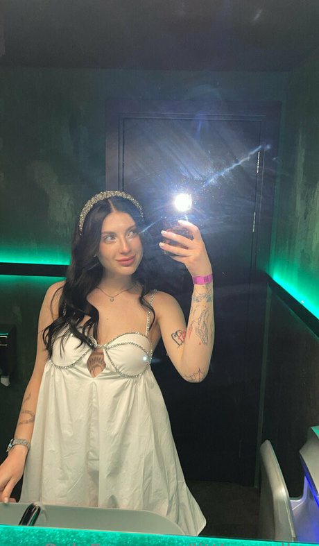 little mollyy OnlyFans Sex