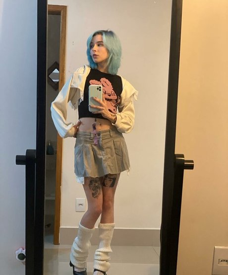 Luh Setra Leak von OnlyFans-Inhalten