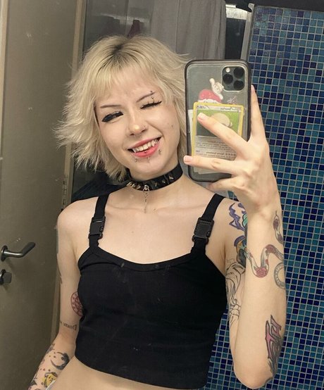 Luh Setra OnlyFans Nacktfotos