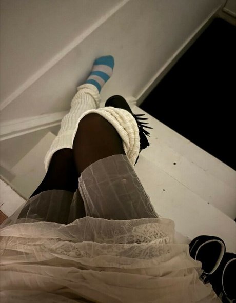 Luh Setra Nackt auf OnlyFans