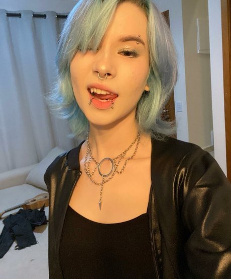 Luh Setra NurlyFans-Brüste