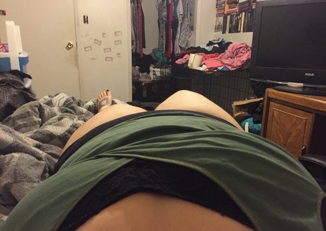 adenahx OnlyFans Nacktbilder