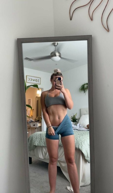 Alyssa Leary OnlyFans geleakt