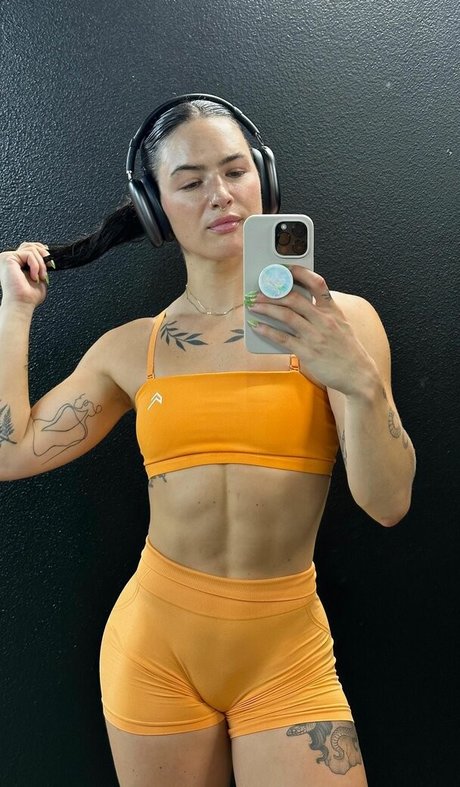 Kelly Matthews OnlyFans Model Bilder