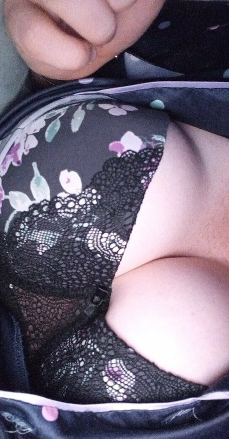 genevieve ellis Nacktbilder-Leaks von OnlyFans