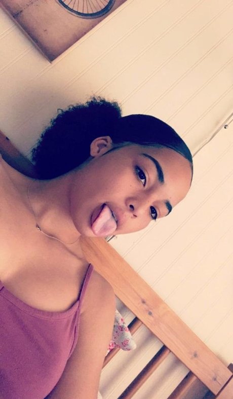 LightSkin Bilder OnlyFans