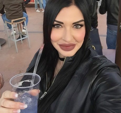 elisabetta mediterraneagirl Oben ohne OnlyFans