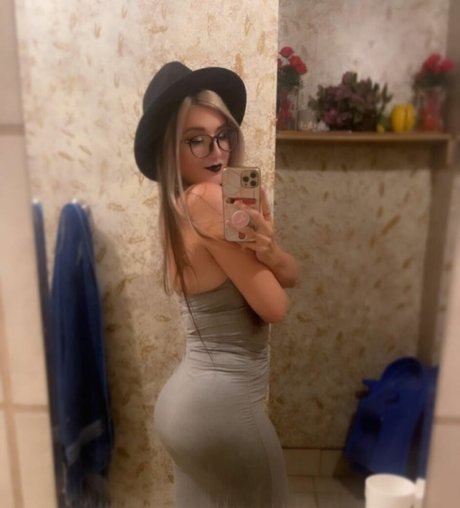 Eveuh Geleakte OnlyFans-Inhalte