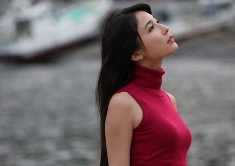 Kawasaki Aya OnlyFans nackte Brüste