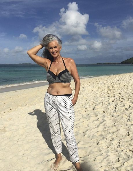 Nicola Griffin OnlyFans nackte Brüste