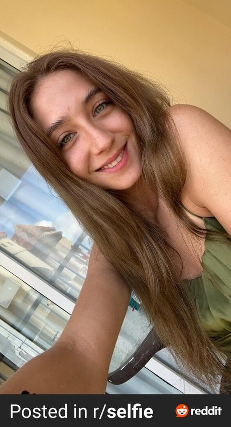 YellowMinimum6204 OnlyFans Leaj