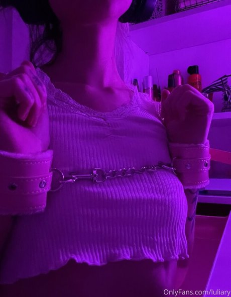 luliary OnlyFans Inhalte