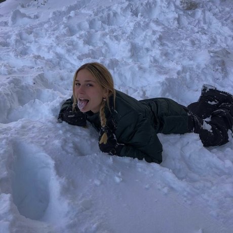 Chloe Nissanoff Leaks von Nacktbildern auf OnlyFans