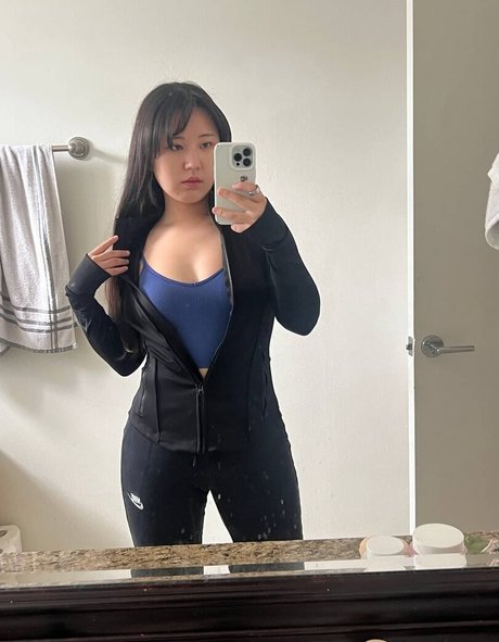 JisuArtist Leaks von Nacktbildern auf OnlyFans