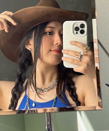 JisuArtist OnlyFans kostenlos