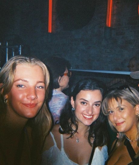 Becca M Nacktpornos von OnlyFans geleakt