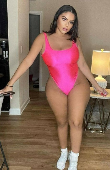 Jessenia Rebecca OnlyFans Fotos