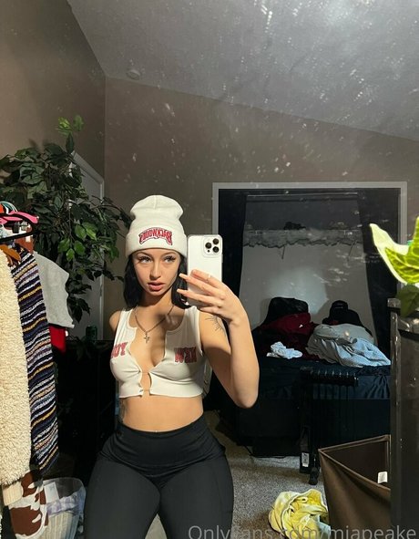 mia angelina Strip OnlyFans