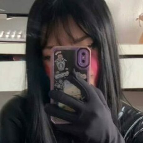 sspoekie OnlyFans explizite Inhalte