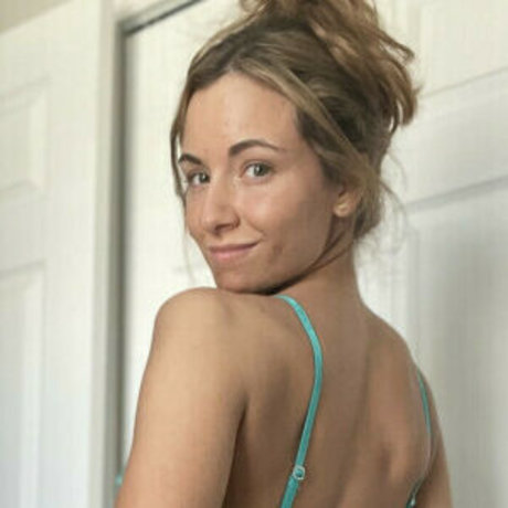 zoeinwonderland NSFW OnlyFans