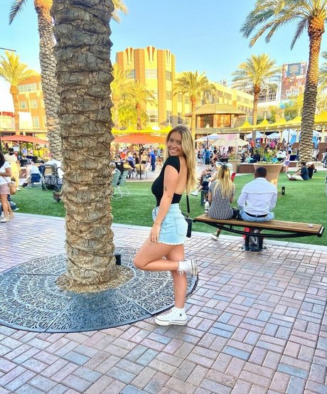 Caitlin Betterly Nacktbilder von OnlyFans geleakt