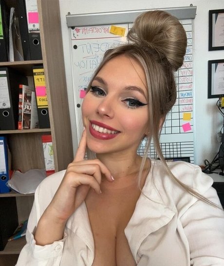 dianasworld01 OnlyFans-Leaks