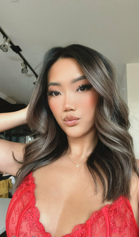 Ashleigh Thao OnlyFans Striptease