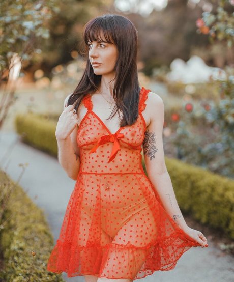 Ivy Rose Raven OnlyFans Pornografie