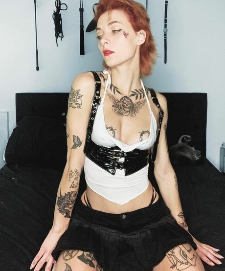 Avalon Valore Füße OnlyFans