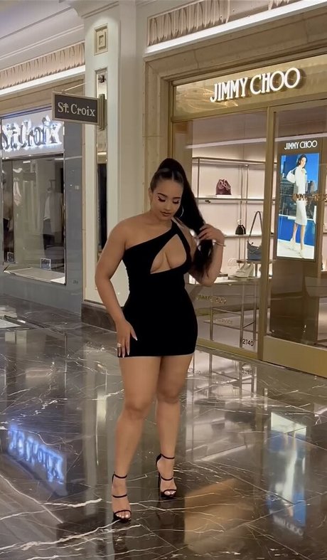 Demetria Obilor OnlyFans Strip