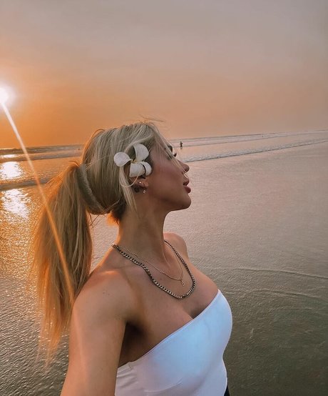 Billie Loves Porn OnlyFans Leak