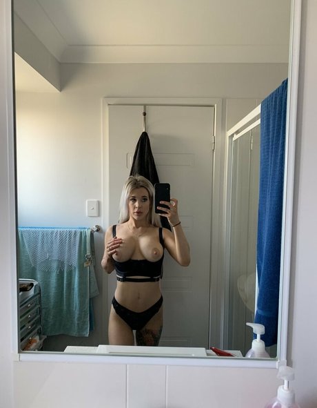 Billie Loves OnlyFans Beiträge