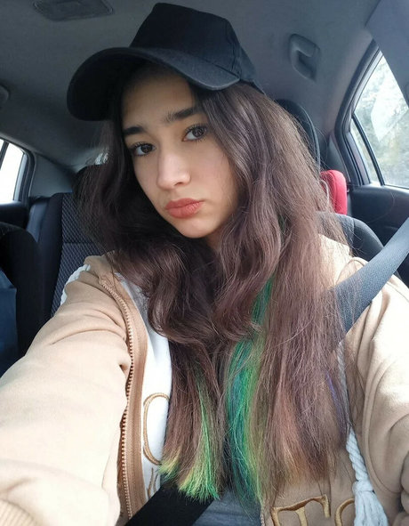 Mariemelons Bilder OnlyFans