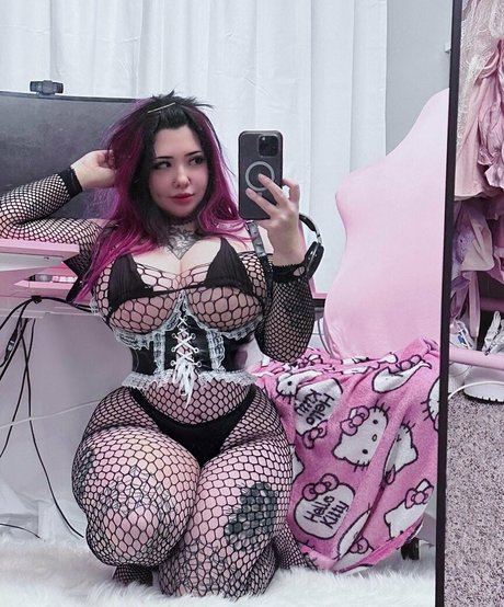 Venomous dolly Oben ohne OnlyFans