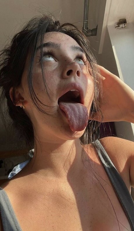 Rae Cambra OnlyFans Fotos