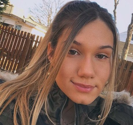 Sierra Bate Nacktbilder von OnlyFans geleakt