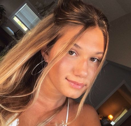 Sierra Bate Nacktbilder geleakt OnlyFans Porn geleakt