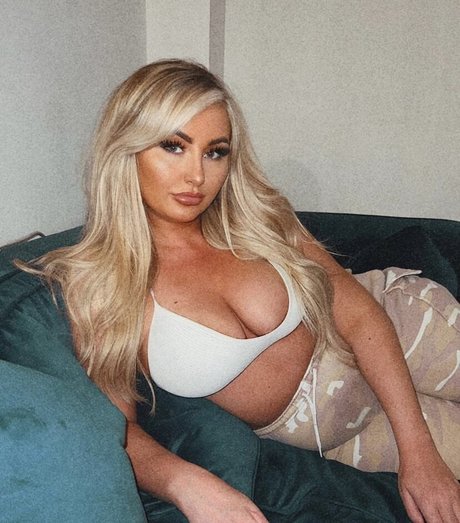 Bethjadeamberx OnlyFans