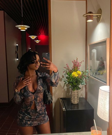 DivyaAdu Nackt auf OnlyFans