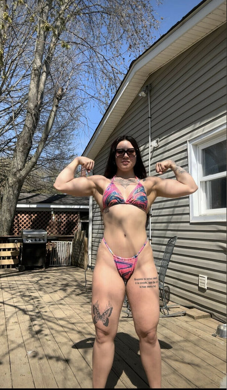 Layla Zinser Nackt OnlyFans