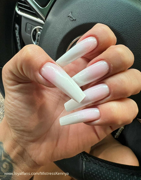 Mistress Kennya Leaks von OnlyFans