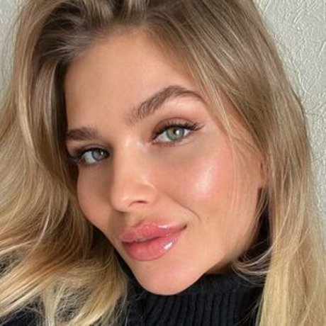 Julia Wind Nackt auf OnlyFans