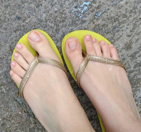 Isa pes OnlyFans geleakte Brüste