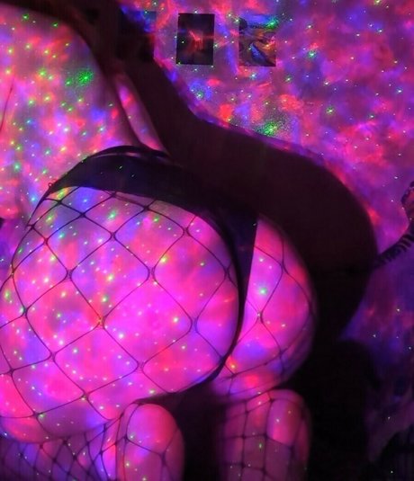 lisiyelf Strip OnlyFans