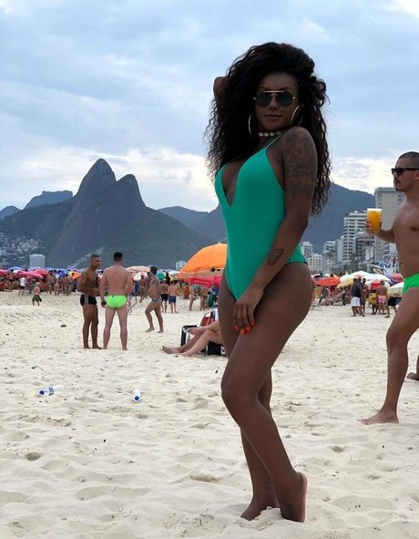 sarinhadiass Nacktbilder von OnlyFans