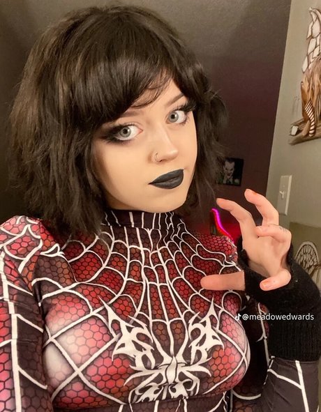 Meadow Edwards Nacktbilder OnlyFans